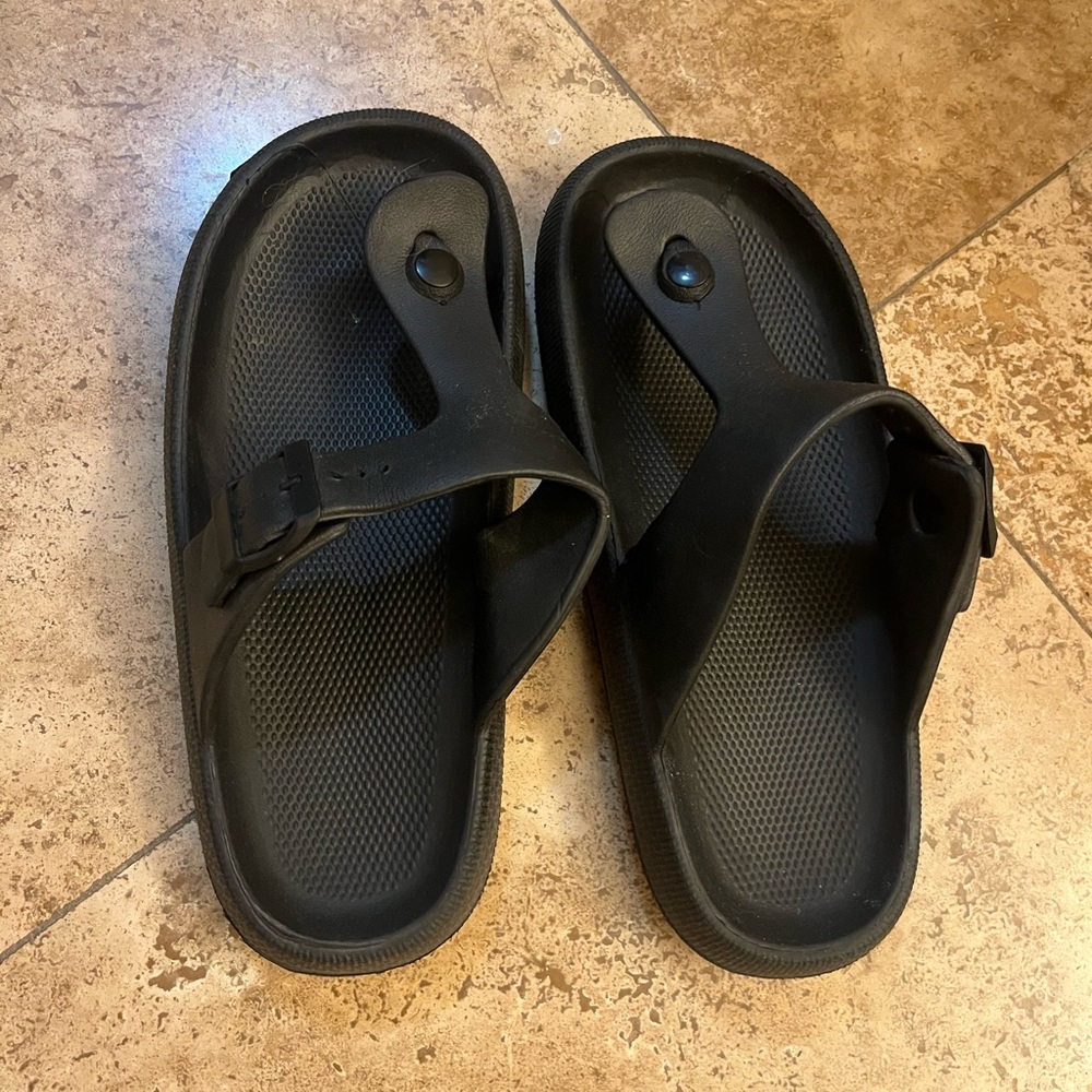 Black Slip-On Cloud Like Rubber Sandals